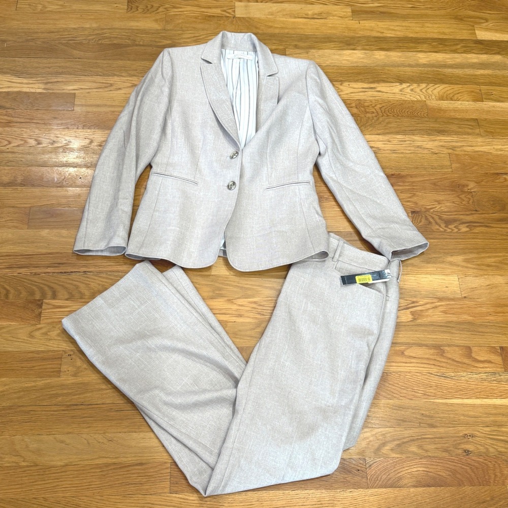 Tahari Arthur S. Levine Womens 2 Piece Pant Suit Oatmeal Beige Size 6 NWT